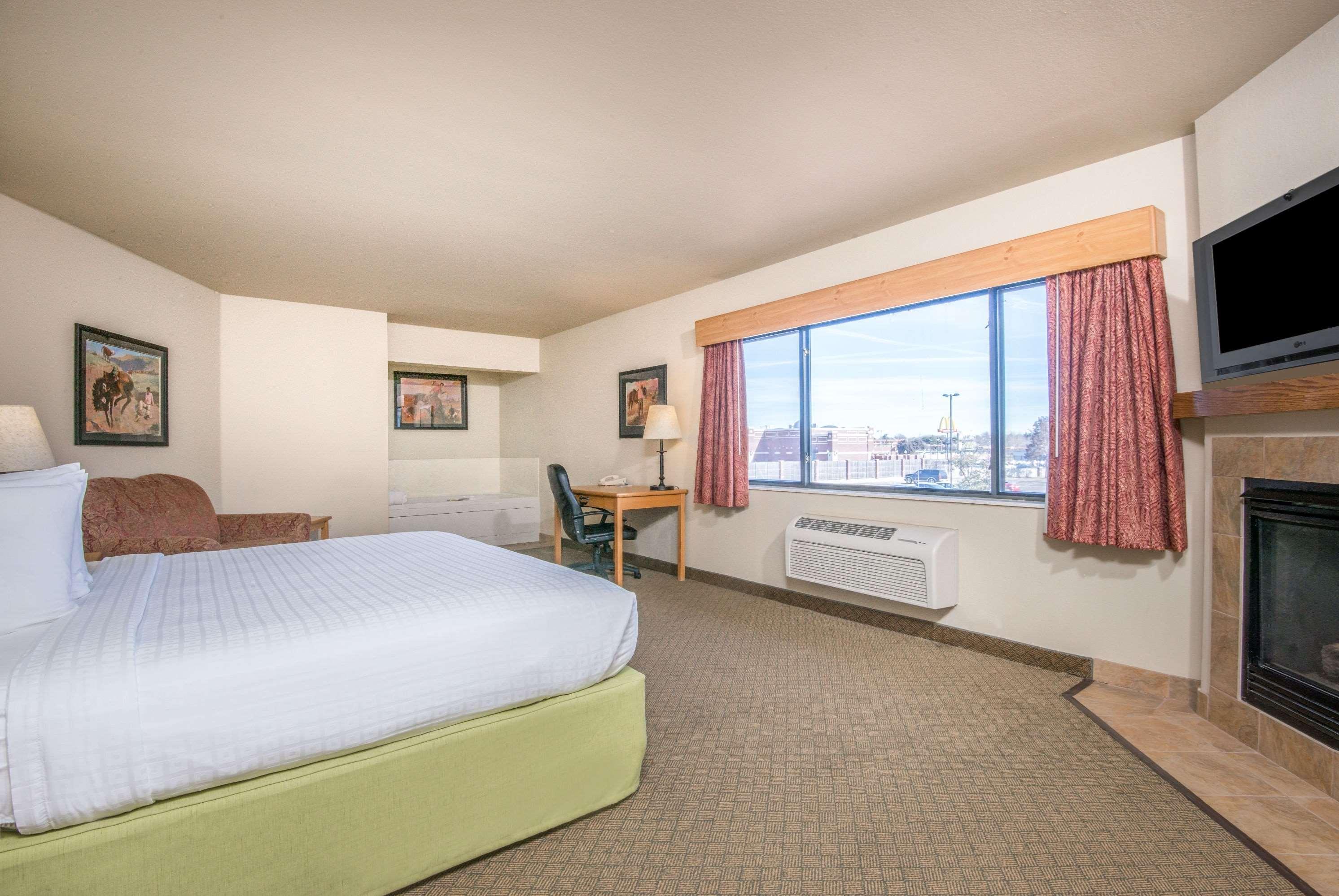 Americinn By Wyndham Pampa Event Center Buitenkant foto