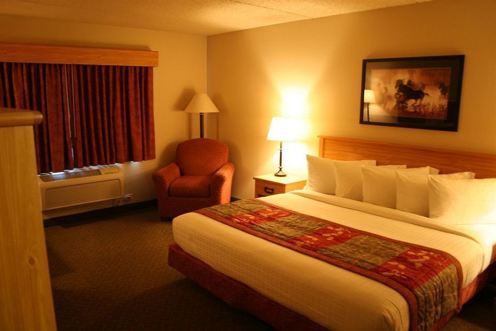 Americinn By Wyndham Pampa Event Center Buitenkant foto