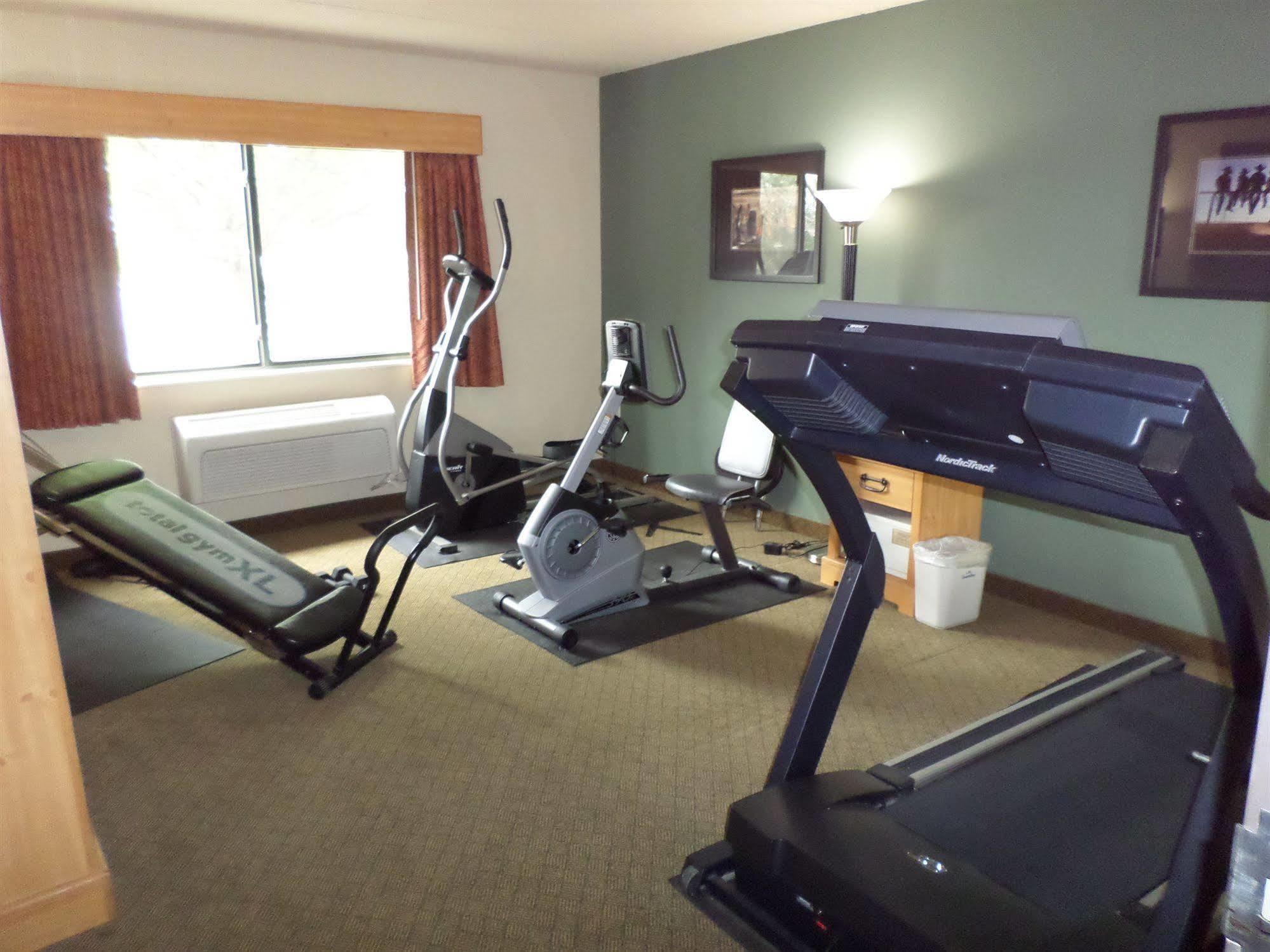 Americinn By Wyndham Pampa Event Center Buitenkant foto